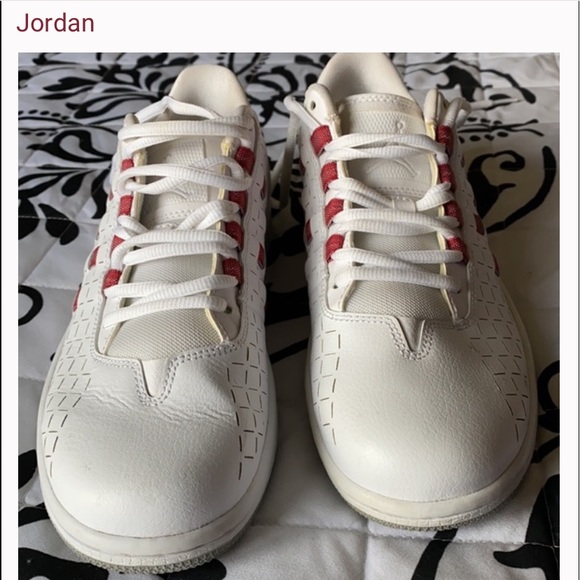 Practically new Jordans - Picture 6 of 12